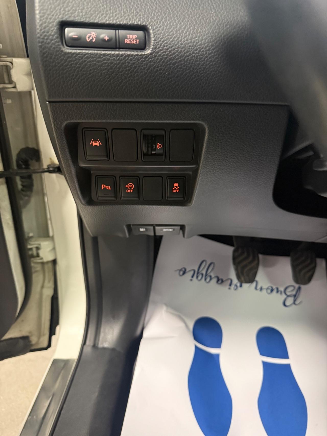 Nissan Qashqai 1.6 dCi 2WD Visia 131CV Manuale