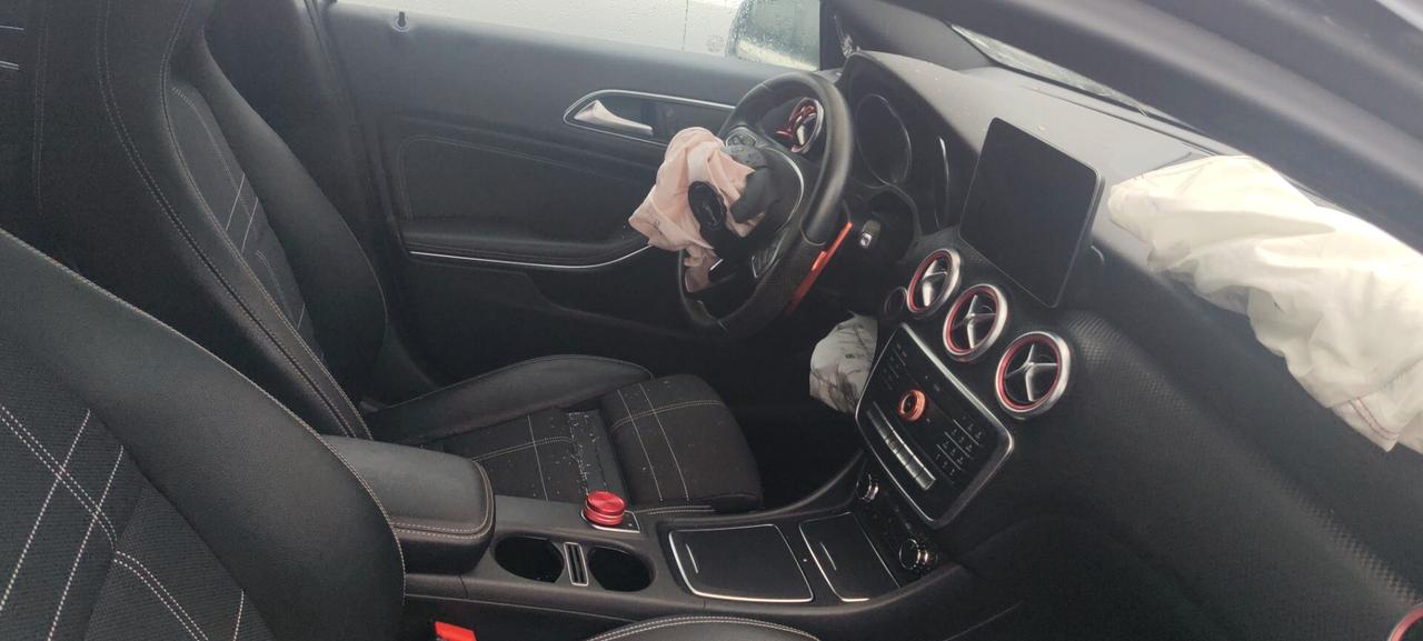 Mercedes-benz A 180 d Automatic Premium