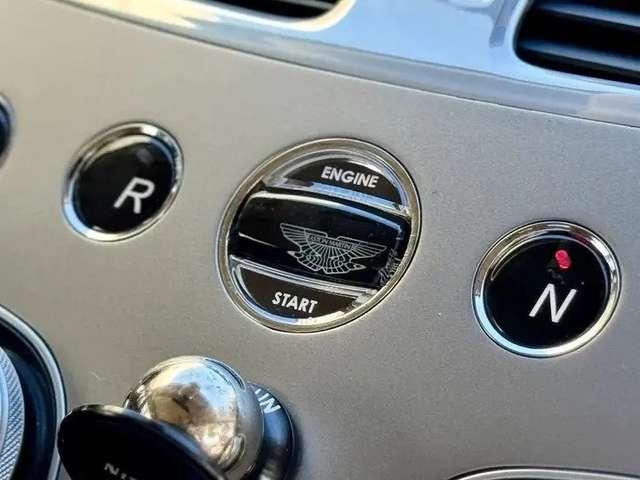 Aston Martin Vanquish Coupe 6.0 V12 touchtronic 2 Carbon Cer/Carbon Pack