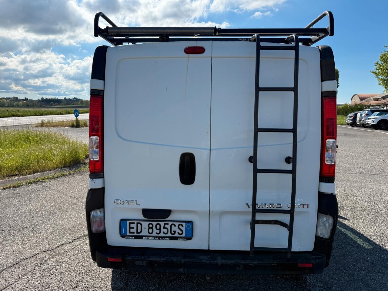 OPEL VIVARO