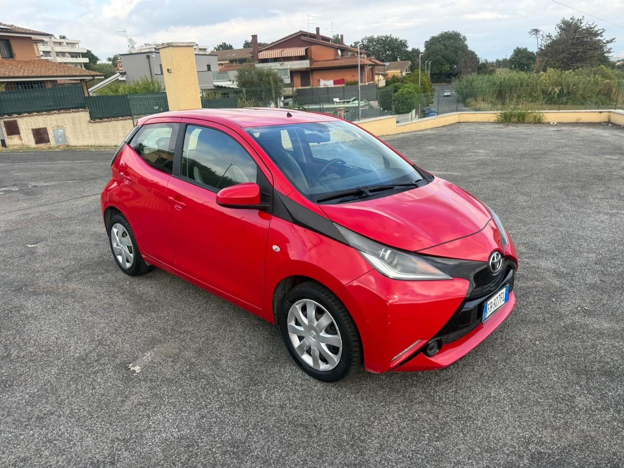 Toyota Aygo 1.0 VVT-i 69 CV 5 porte x-business
