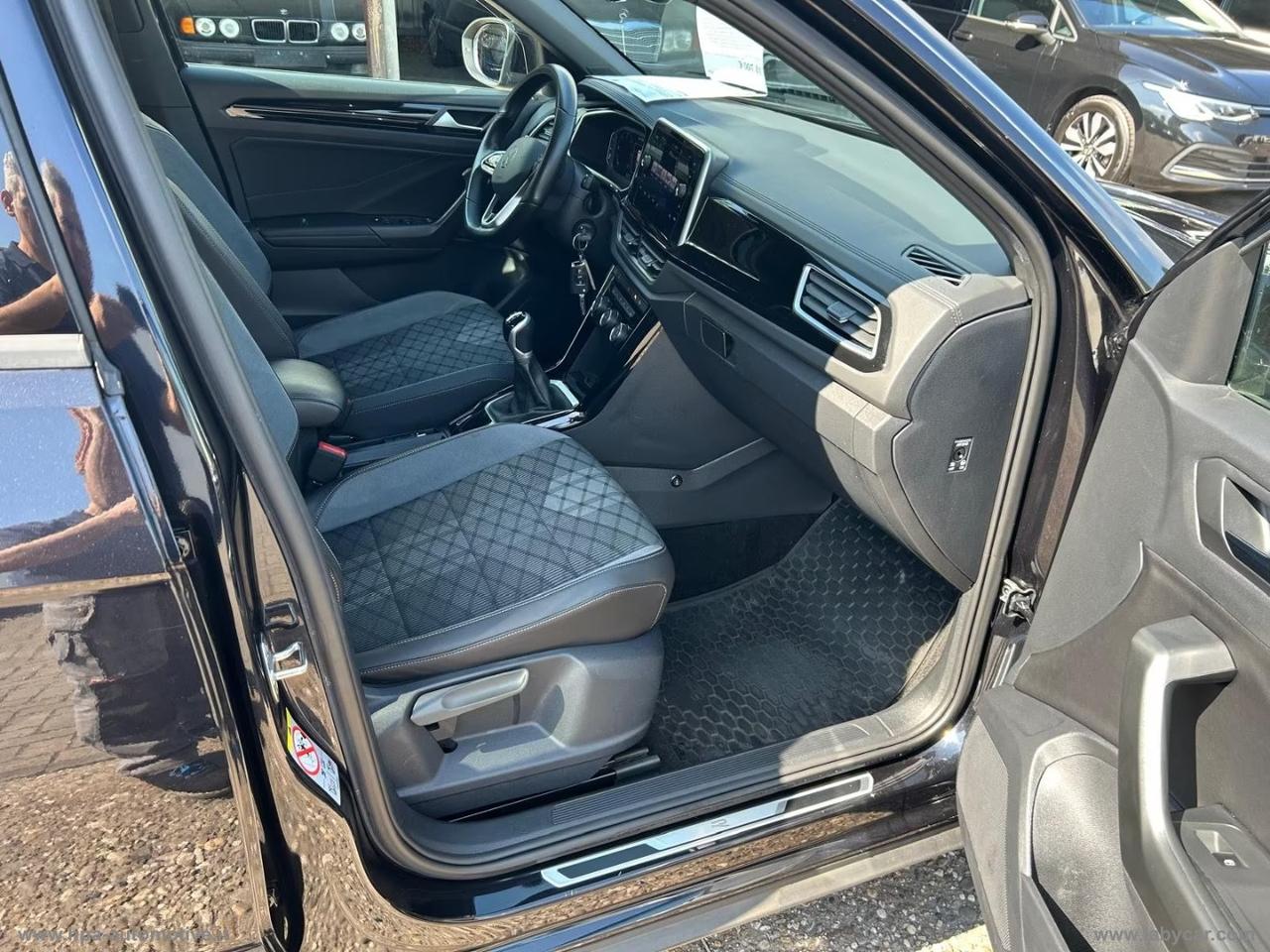VOLKSWAGEN T-Roc 2.0TDI R-LINE Full Led Navi Pelle Iq-Light Matrix