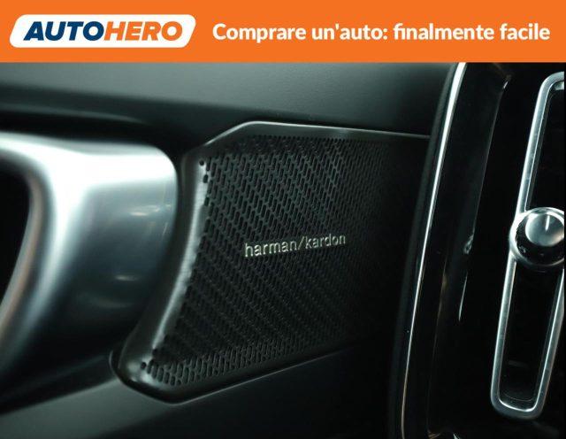 VOLVO XC40 B3 automatico Plus Dark