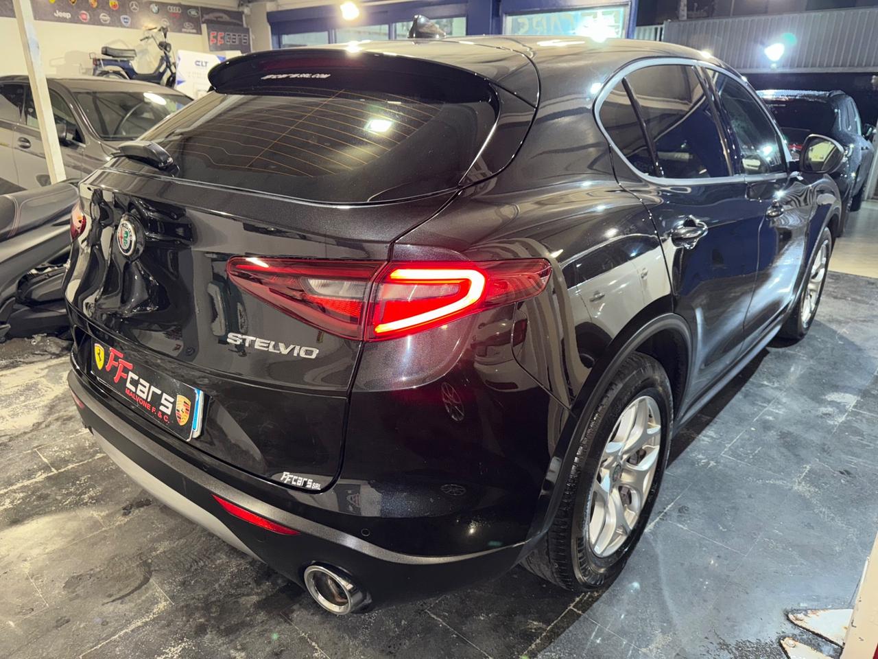 Alfa Romeo Stelvio 2.2 Turbodiesel 190 CV AT8 Q4 Executive
