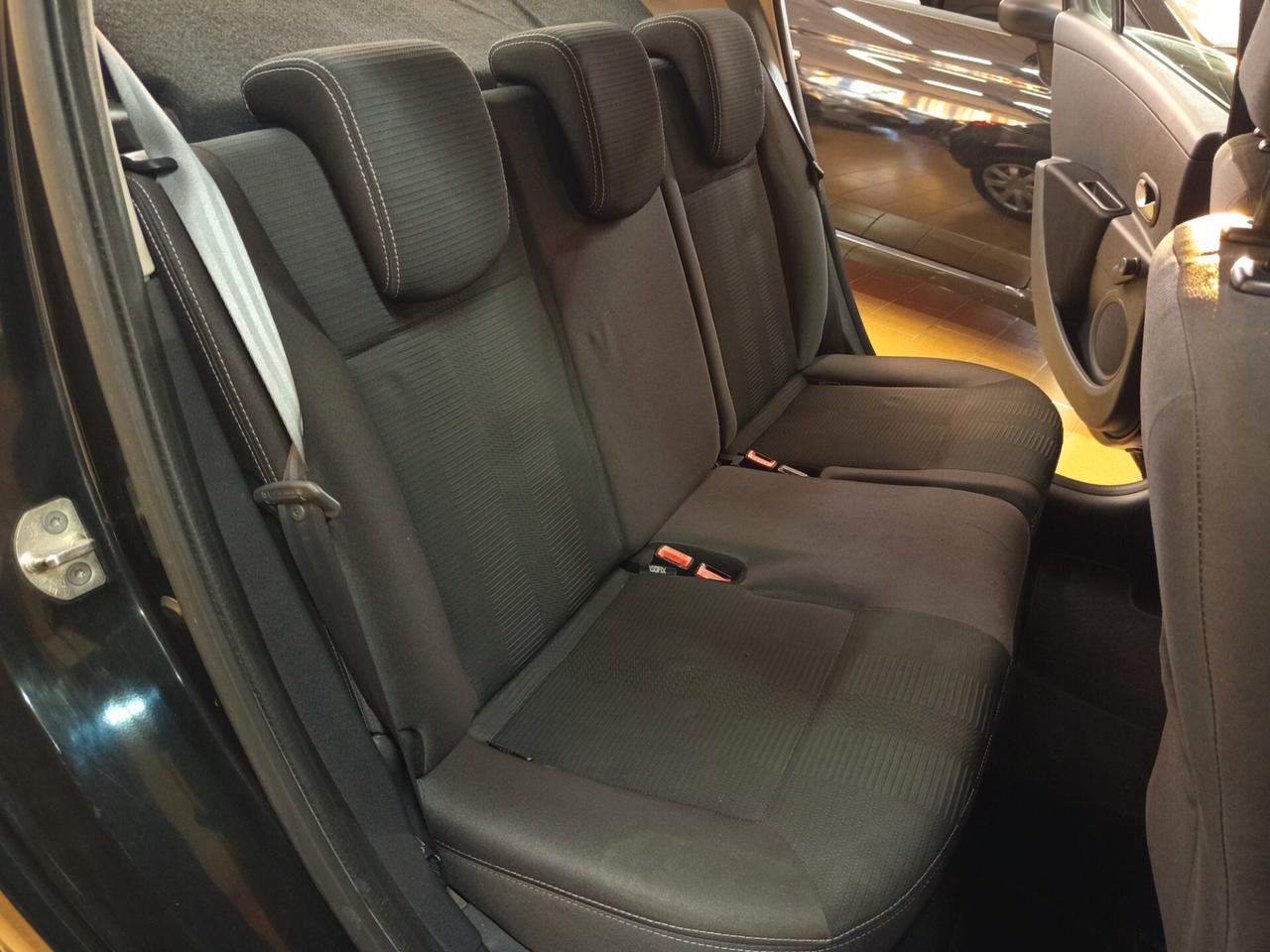Renault Clio 1.2 16V 5 porte Luxe, 144 Mila chilometri ok neopatentati