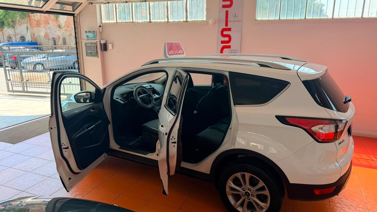 Ford Kuga 2.0 TDCI 150 CV S&S 4WD Business