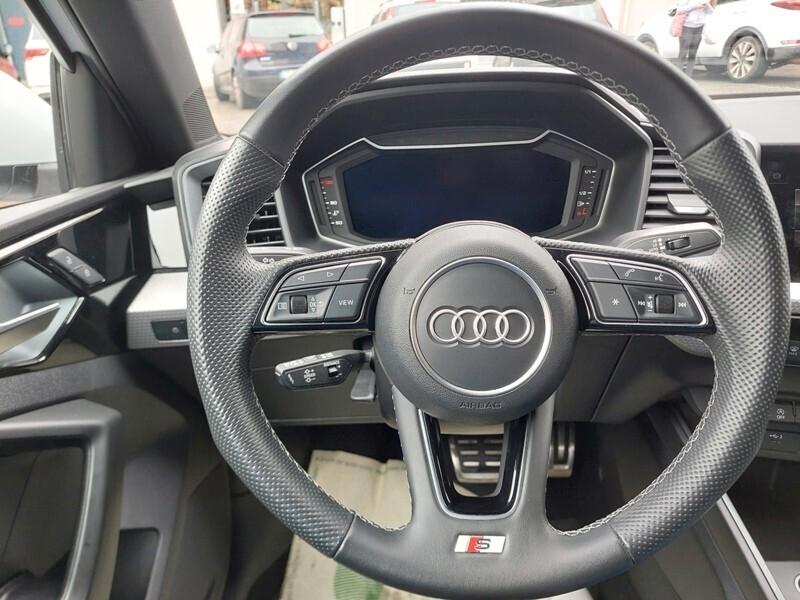 Audi A1 SPB 30 TFSI S tronic line edition