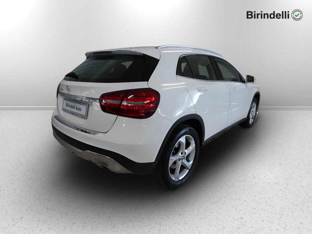 Mercedes-Benz GLA (X156) - GLA 200 d Automatic Sport