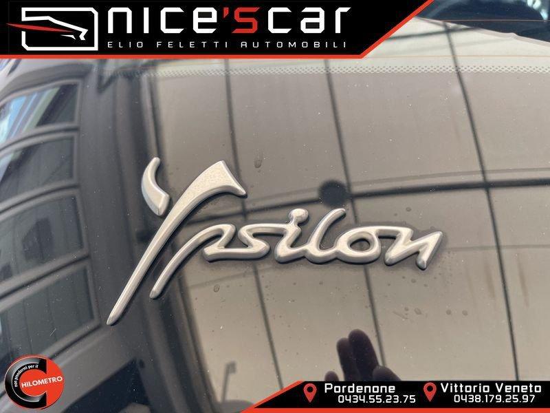 Lancia Ypsilon 1.0 FireFly 5 porte S&S Hybrid Ecochic Silver