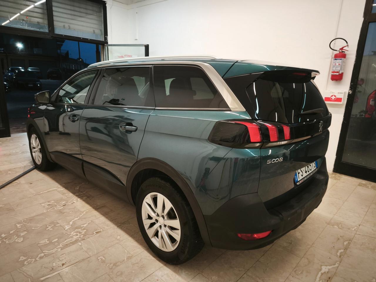 Peugeot 5008 Peugeot 5008 1.5 HDi 130 CV EAT8 Business