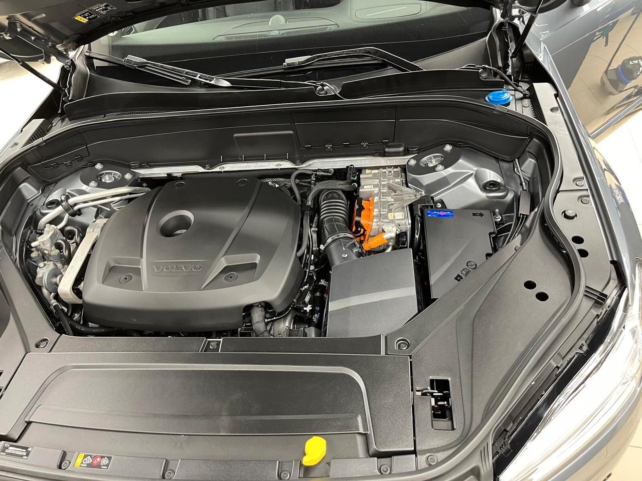 Volvo XC 90 T8 Twin Engine AWD Geartronic 7 posti R-design 455CV