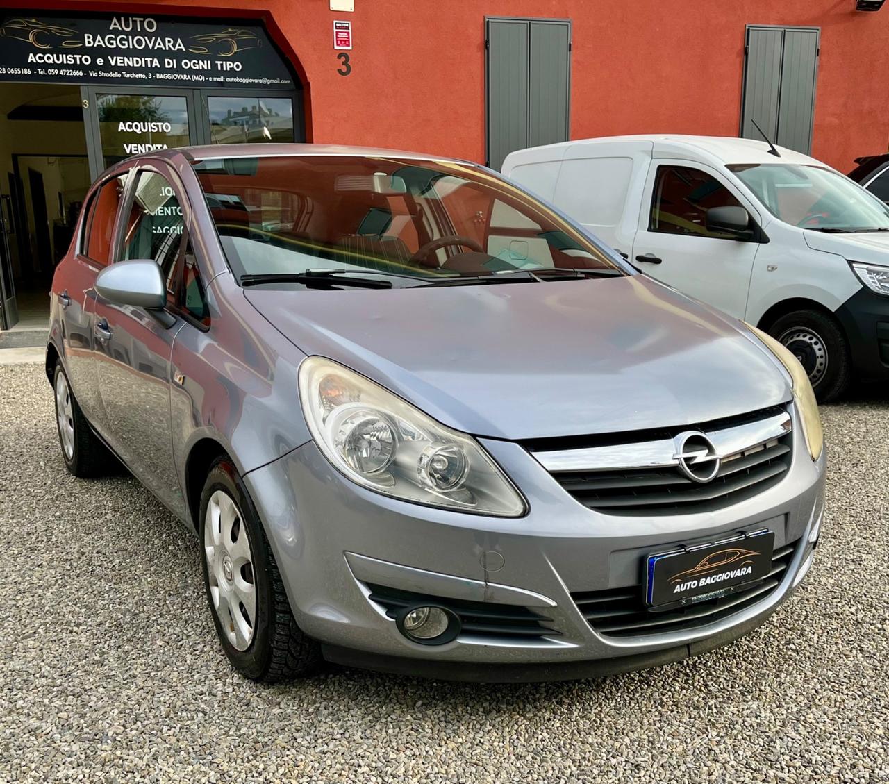 Opel Corsa 1.2 5 porte benzina