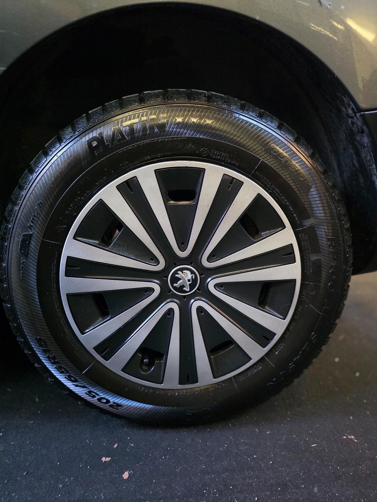 Peugeot Partner Tepee 1.6 e-HDi 92 CV S&S Outdoor