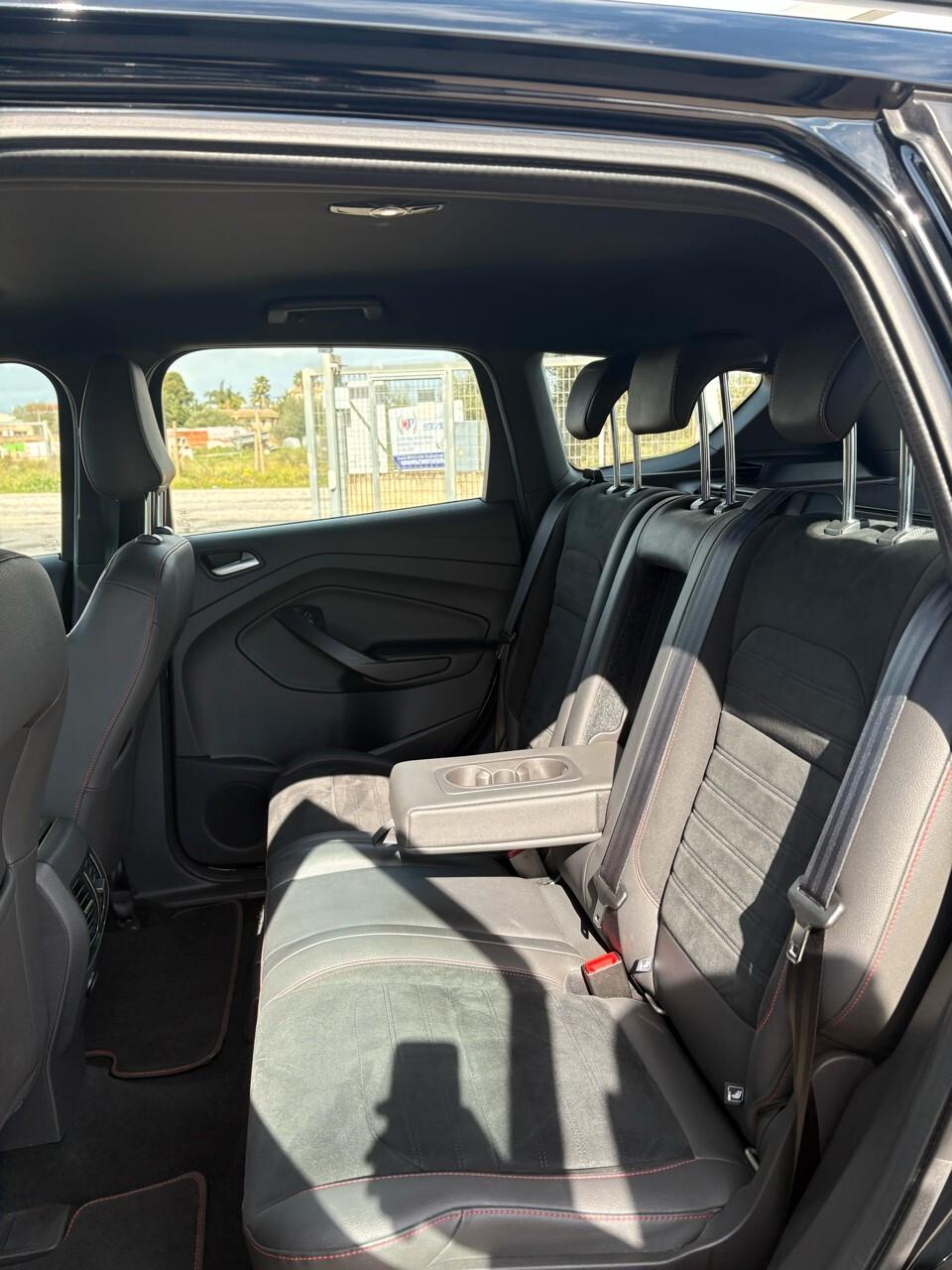 Ford Kuga 2.0 TDCI 120 CV S&S 2WD ST-Line