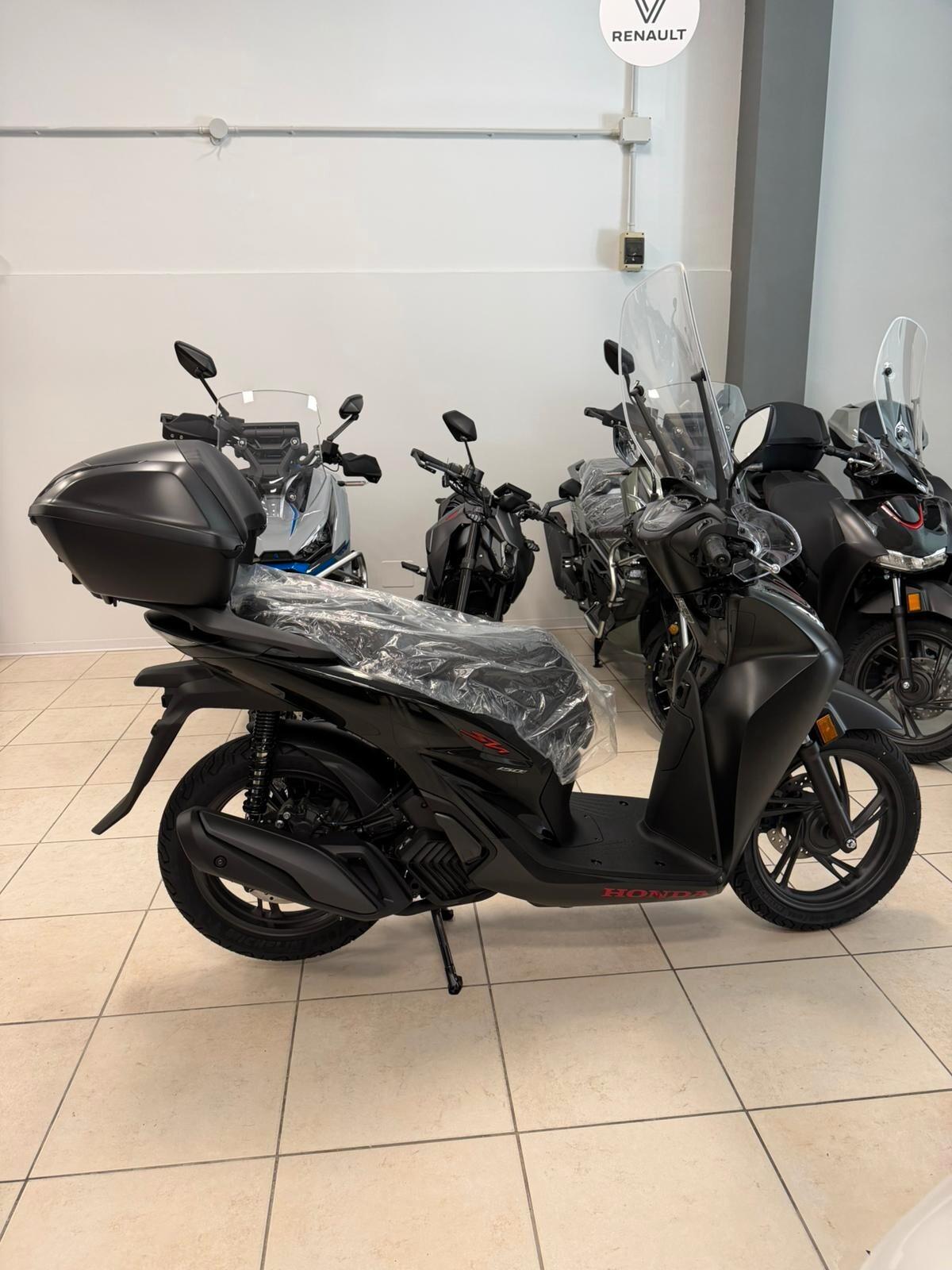 Honda SH 125 sport 60 euro al mese