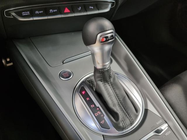 AUDI TT Coupé 40 TFSI S tronic