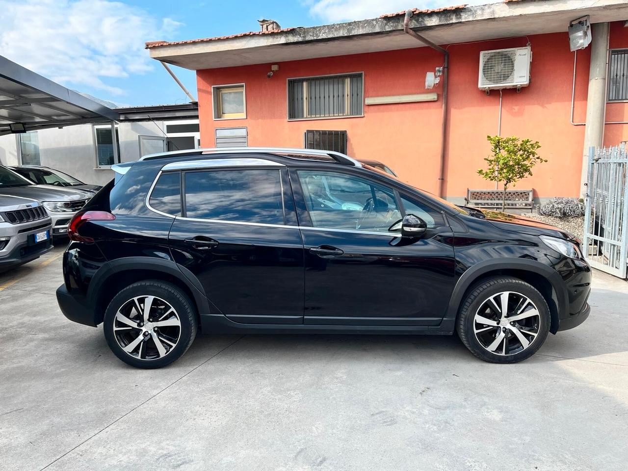 Peugeot 2008 BlueHDi 120 S&S Allure