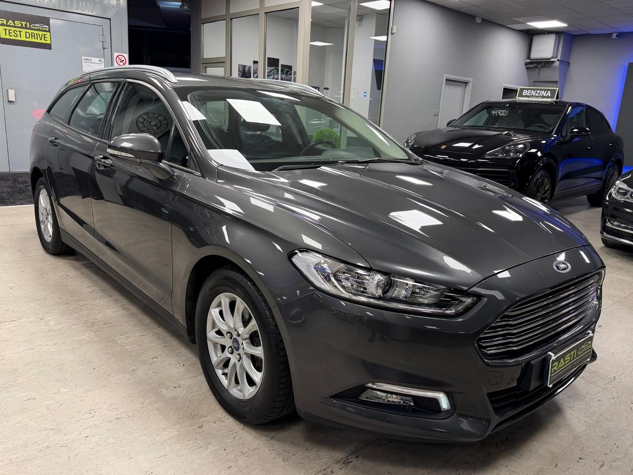 Ford Mondeo 2.0 TDCi 150 CV S&S Powershift SW Titanium Business