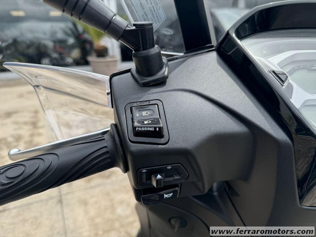 Kymco People S 125 abs nuovo a soli 29 euro al mese