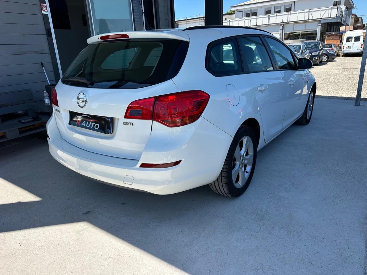 Opel Astra 1.7 CDTI 110CV Sports Tourer Elective
