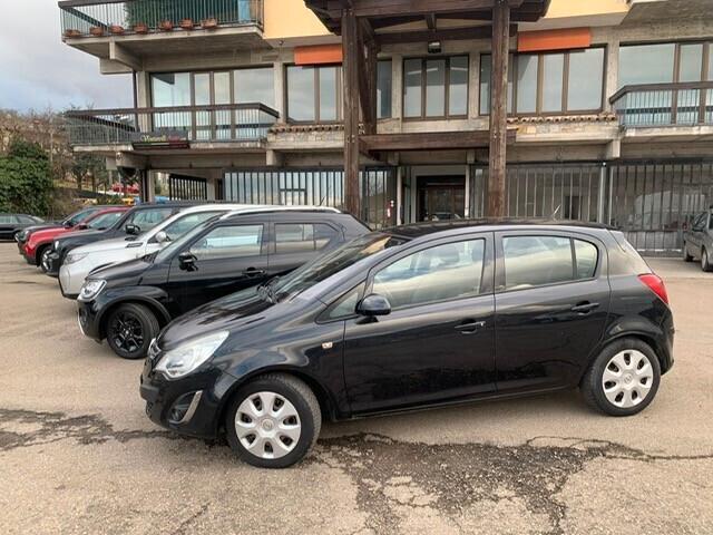 Opel Corsa 1.200 cc neo patentati-solo 63000 km 5 porte benzina-anno 2013-full optional-seminuova