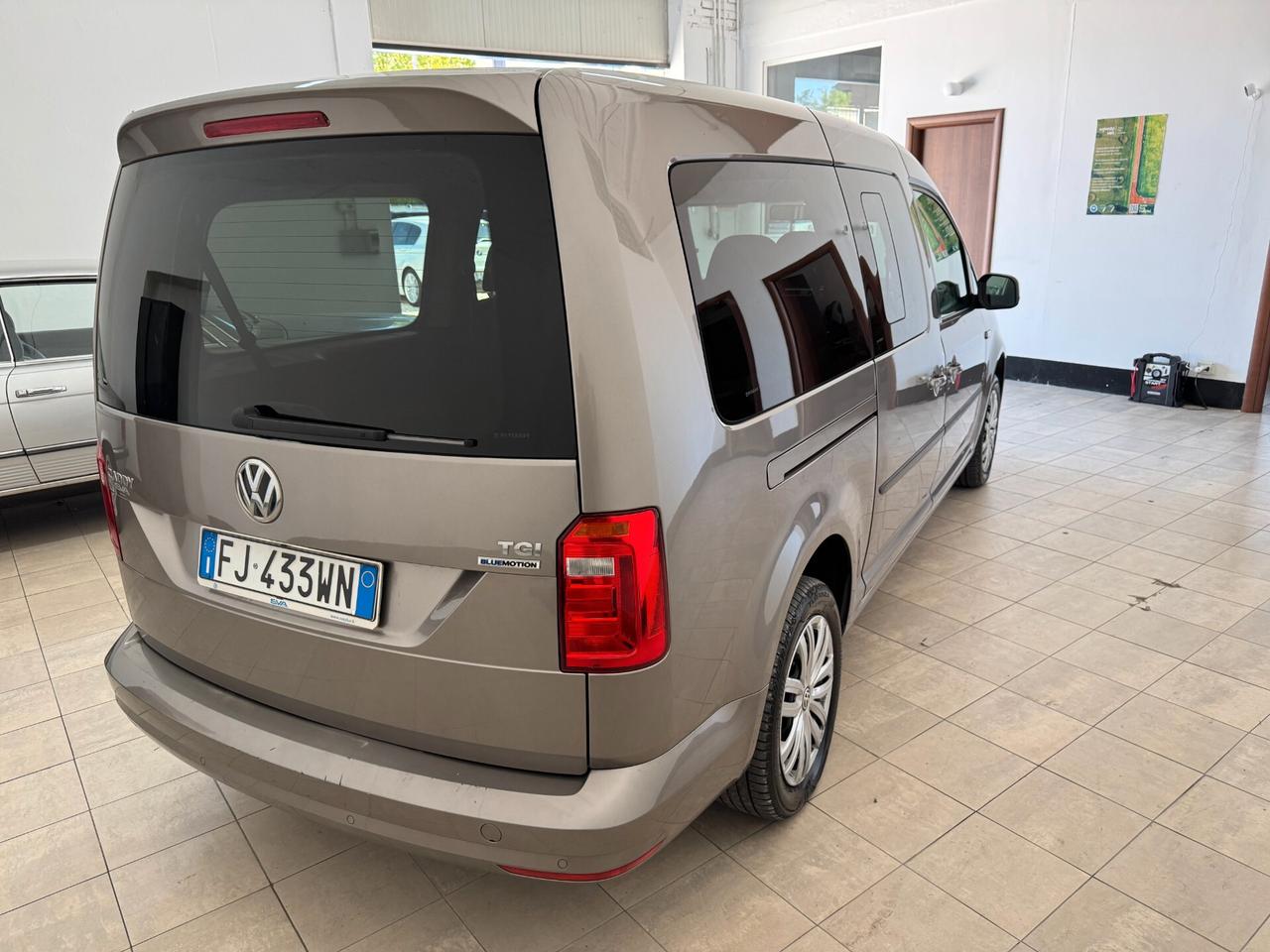 Volkswagen Caddy 2017 1.4 TGI Kombi Business Maxi 7 POSTI