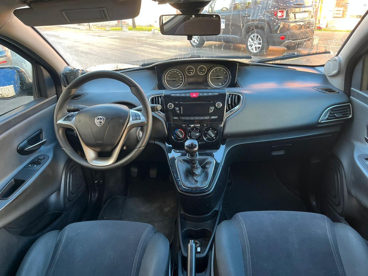 LANCIA YPSILO 1.2 BENZ 5 PORTE LUGLIO 2015 DISTRIBUZ ESEGUITA PERFETTA