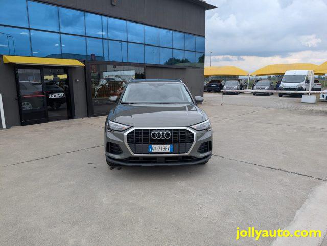 AUDI Q3 45 TFSI e S tronic Business Plug in Hybrid