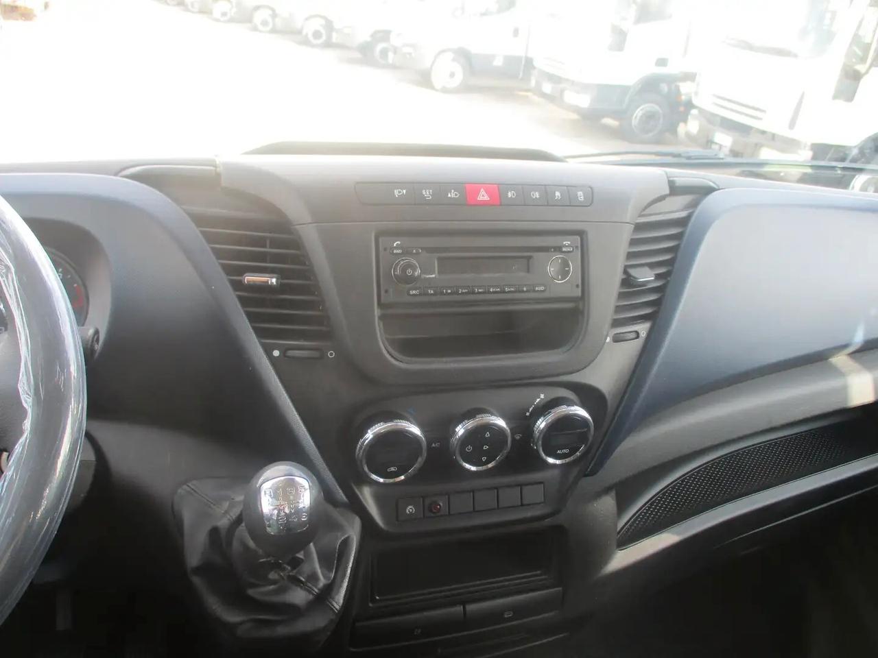 Iveco Daily 35C12 2.3 120CV E6 DOPPIA CABINA 7P RIBALTABILE TR