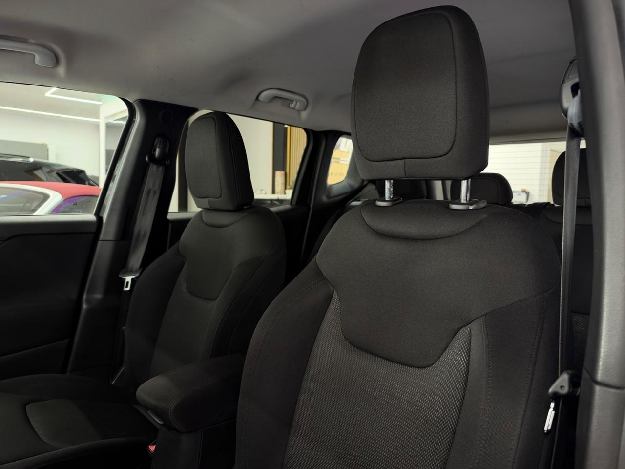 Jeep Renegade 1.4 MultiAir Full Opt