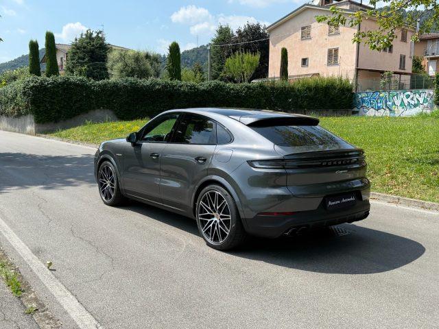 PORSCHE Cayenne Coupé 3.0 V6 E-Hybrid MOD. 2024 IVA ESPOSTA