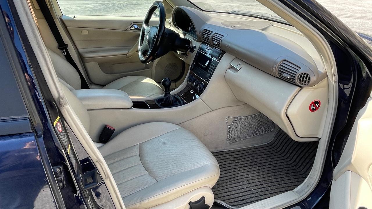 MERCEDES C200CDI SW MANUALE *EXPORT* - 2006