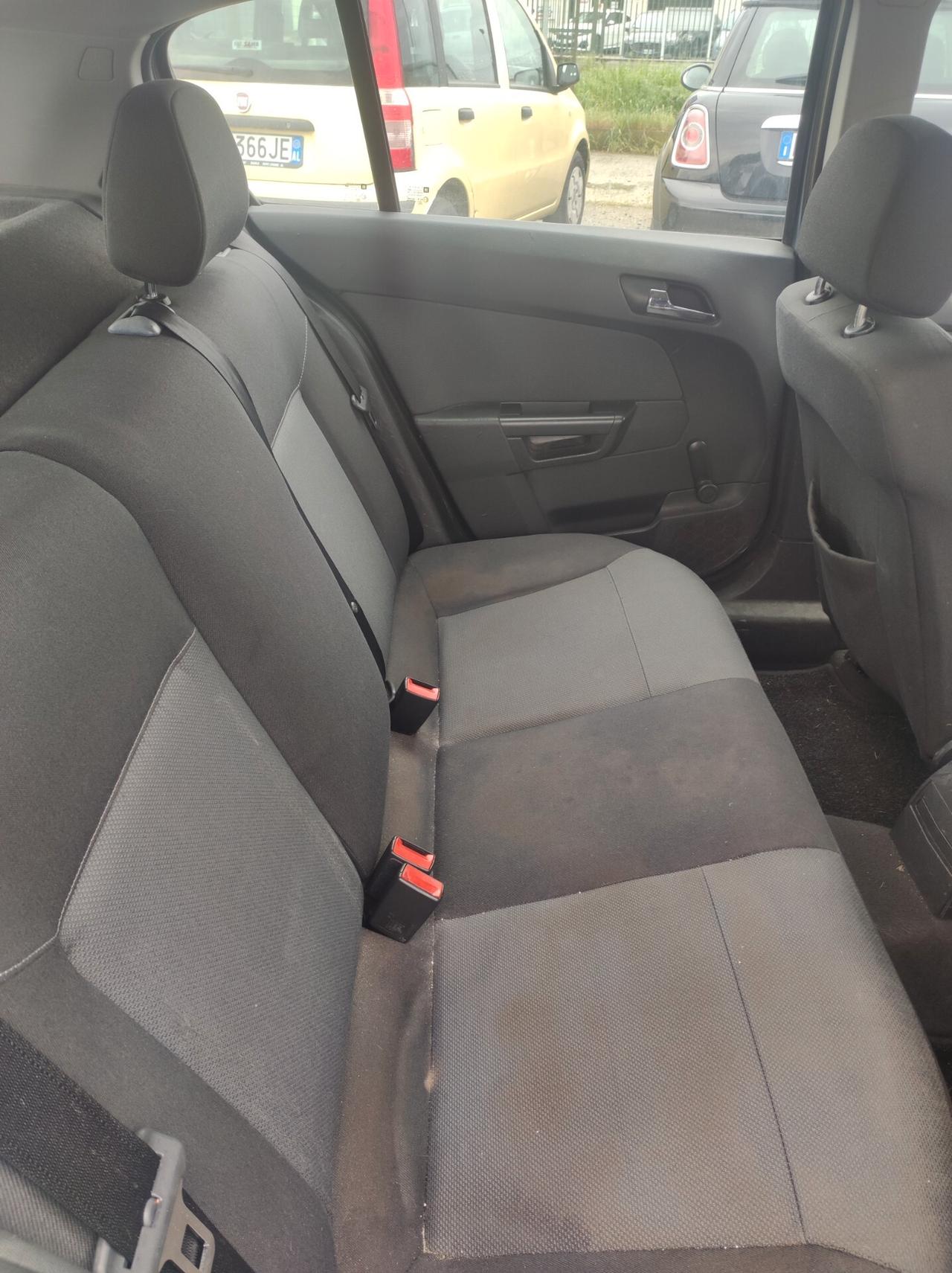 Opel Astra GTC 1.3 CDTI 3 porte Enjoy