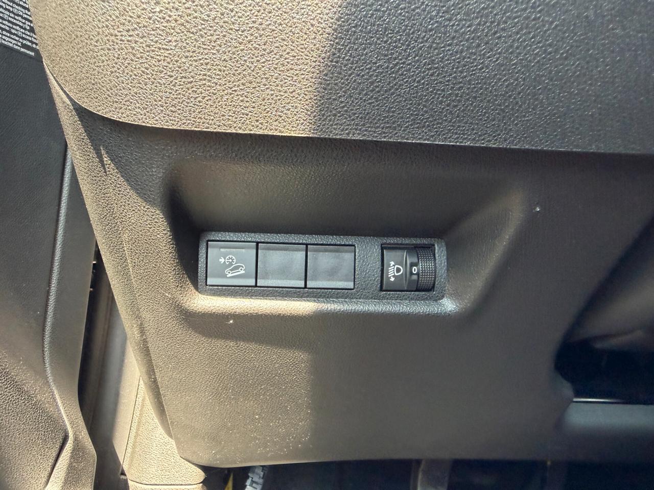JEEP AVENGER 04/2026 1.2 BENZINA 600 KM !! AIRB OK !!