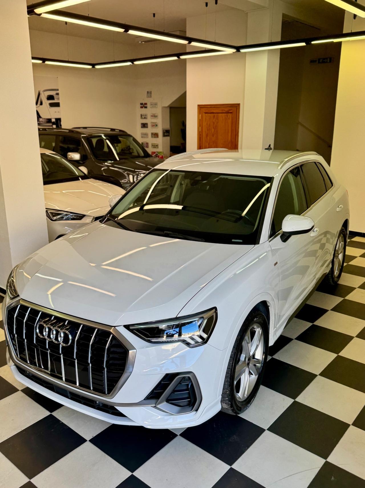 Audi Q3 35 TDI S tronic S Line Edition