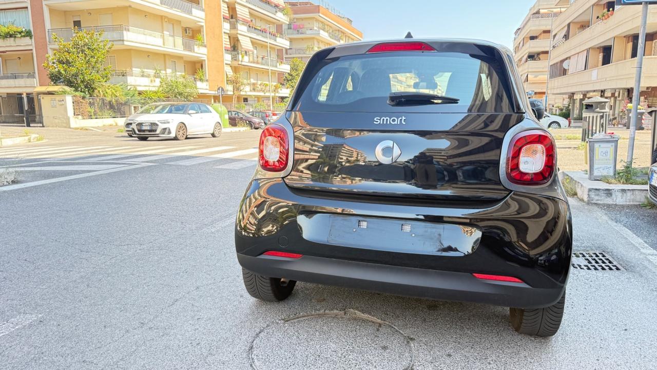 Smart ForFour 70 1.0 Prime LED NAVI PDC BLUETOOTH CERCHI 15 BRACCIOLO