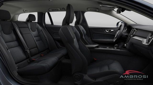 VOLVO V60 B4 Mild hybrid Benzina Core