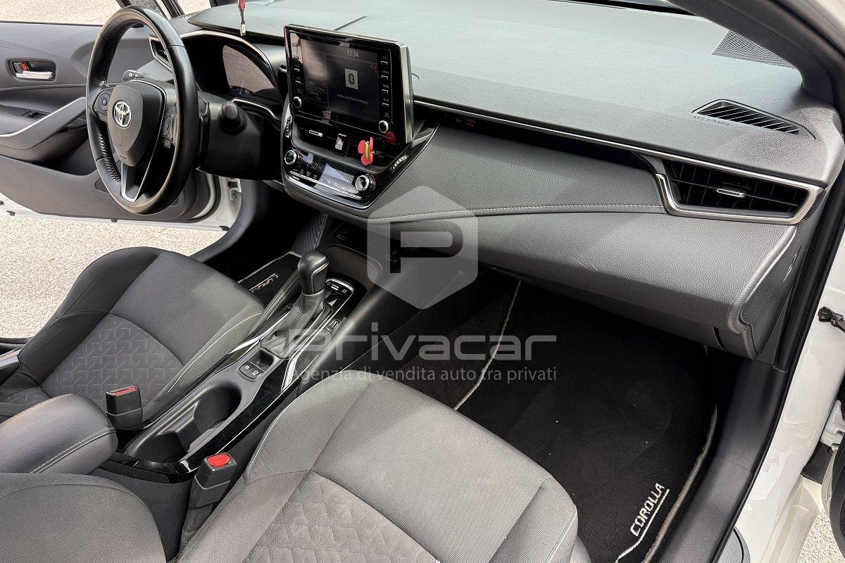 TOYOTA Corolla 2.0 Hybrid Style