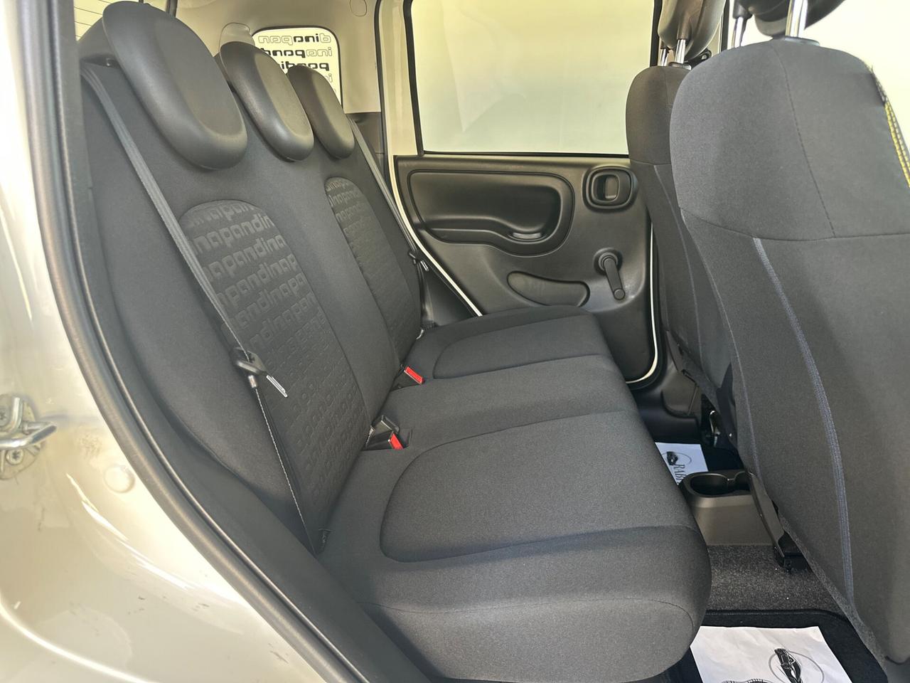 Fiat Panda Pandina Cross 1.0 Hybrid 11/2024 3.000 Km