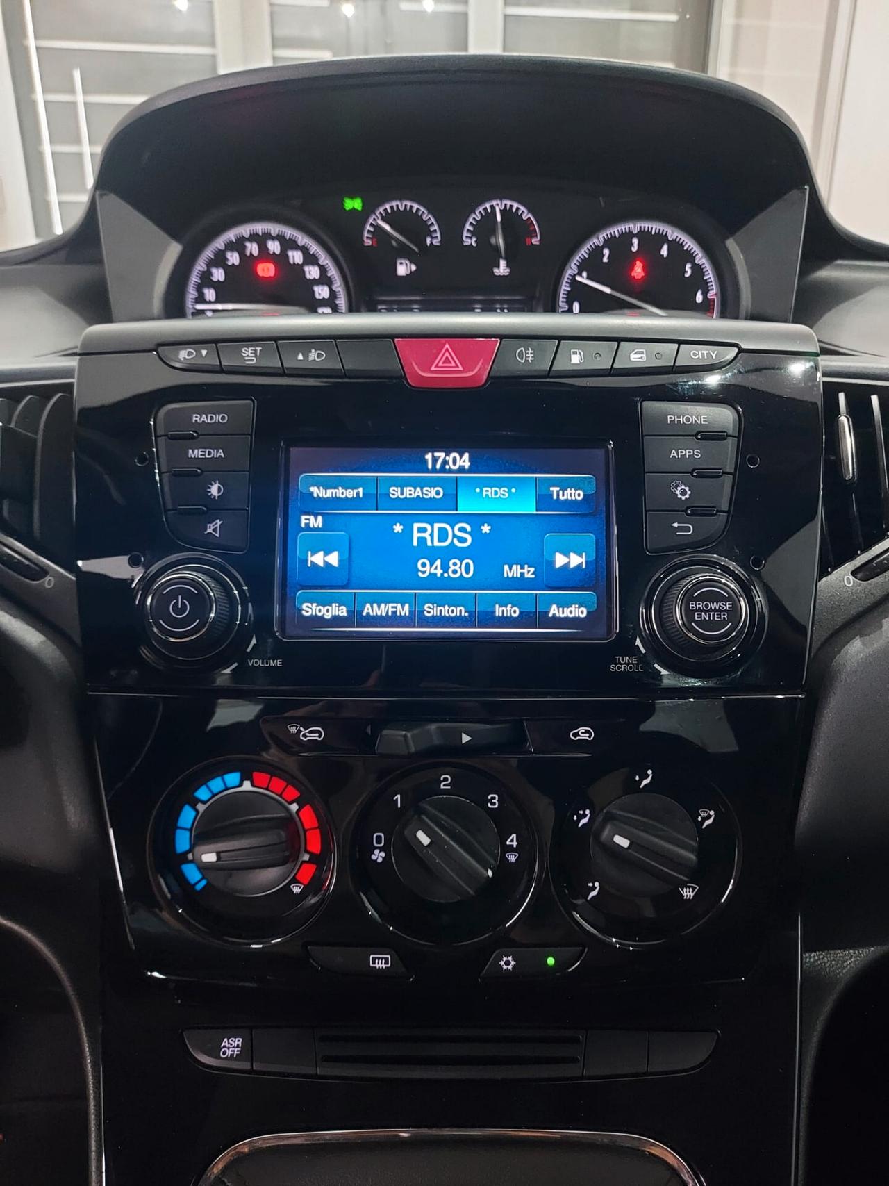 Lancia Ypsilon 1.2 69 CV 5 porte GPL Ecochic Silver