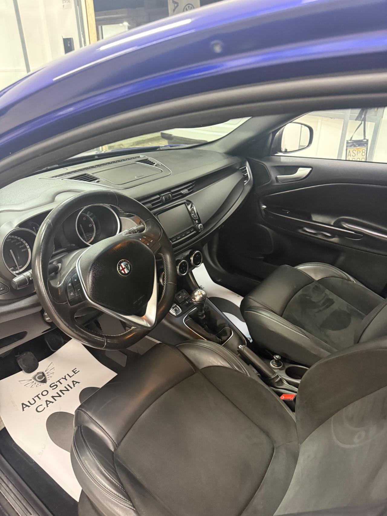 Alfa Romeo Giulietta 1.6 JTDm-2 105 CV Exclusive