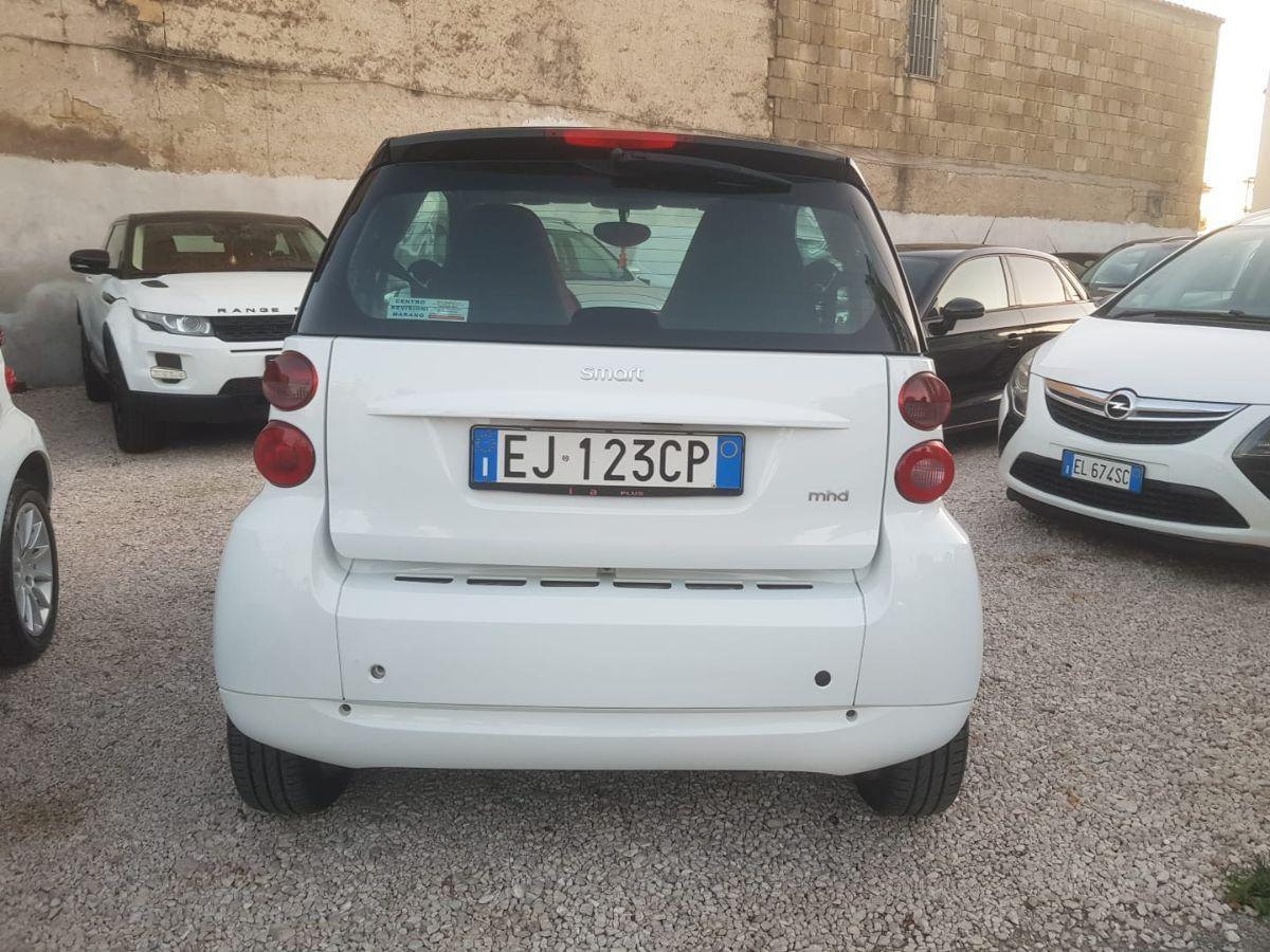 SMART - Fortwo - 52 kW MHD coupé White Tailor Made