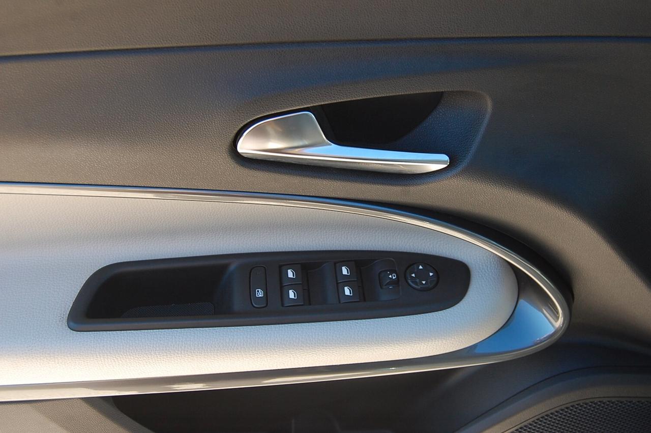 Fiat 600 Hybrid 100 CV DCT MHEV