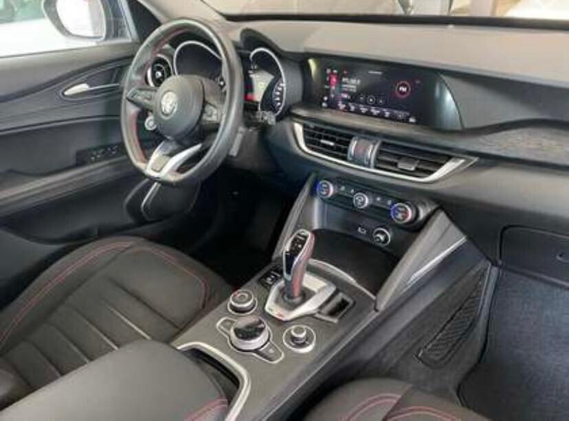 Alfa Romeo Stelvio 2.2 Versione "Rosso Edizione" Aziendale