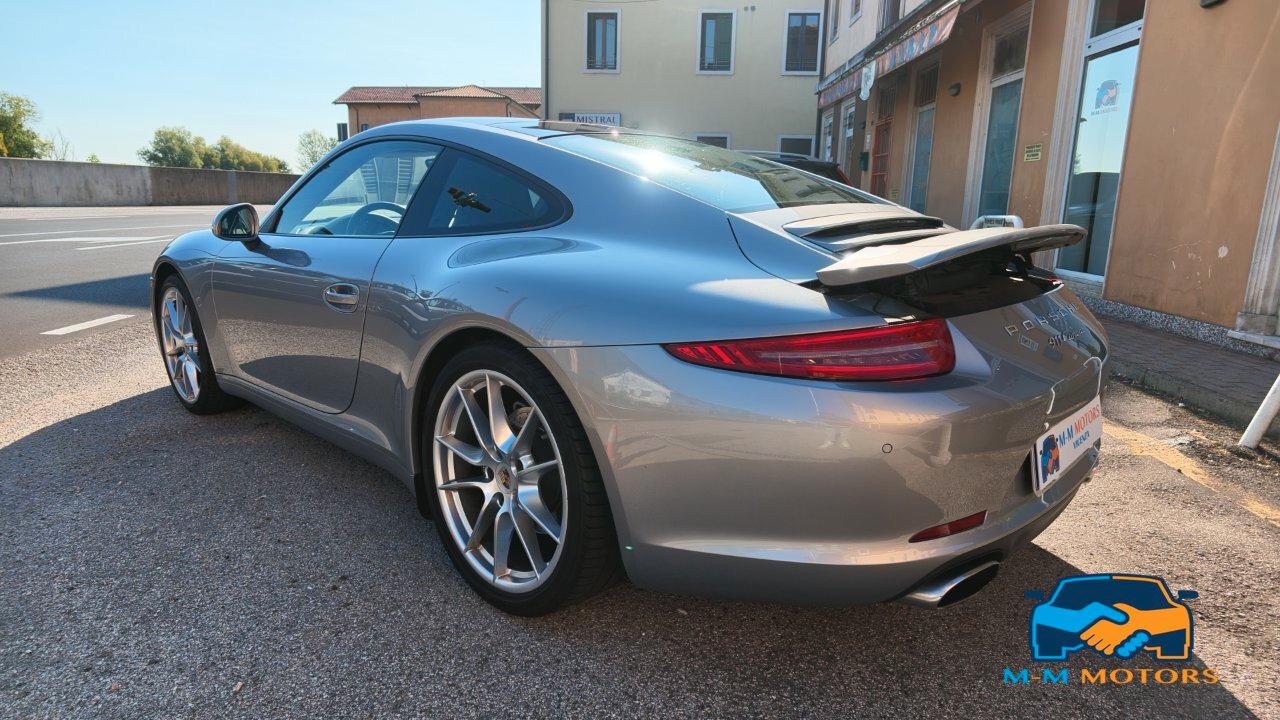 Porsche 911 Coupe 3.4 Carrera 4