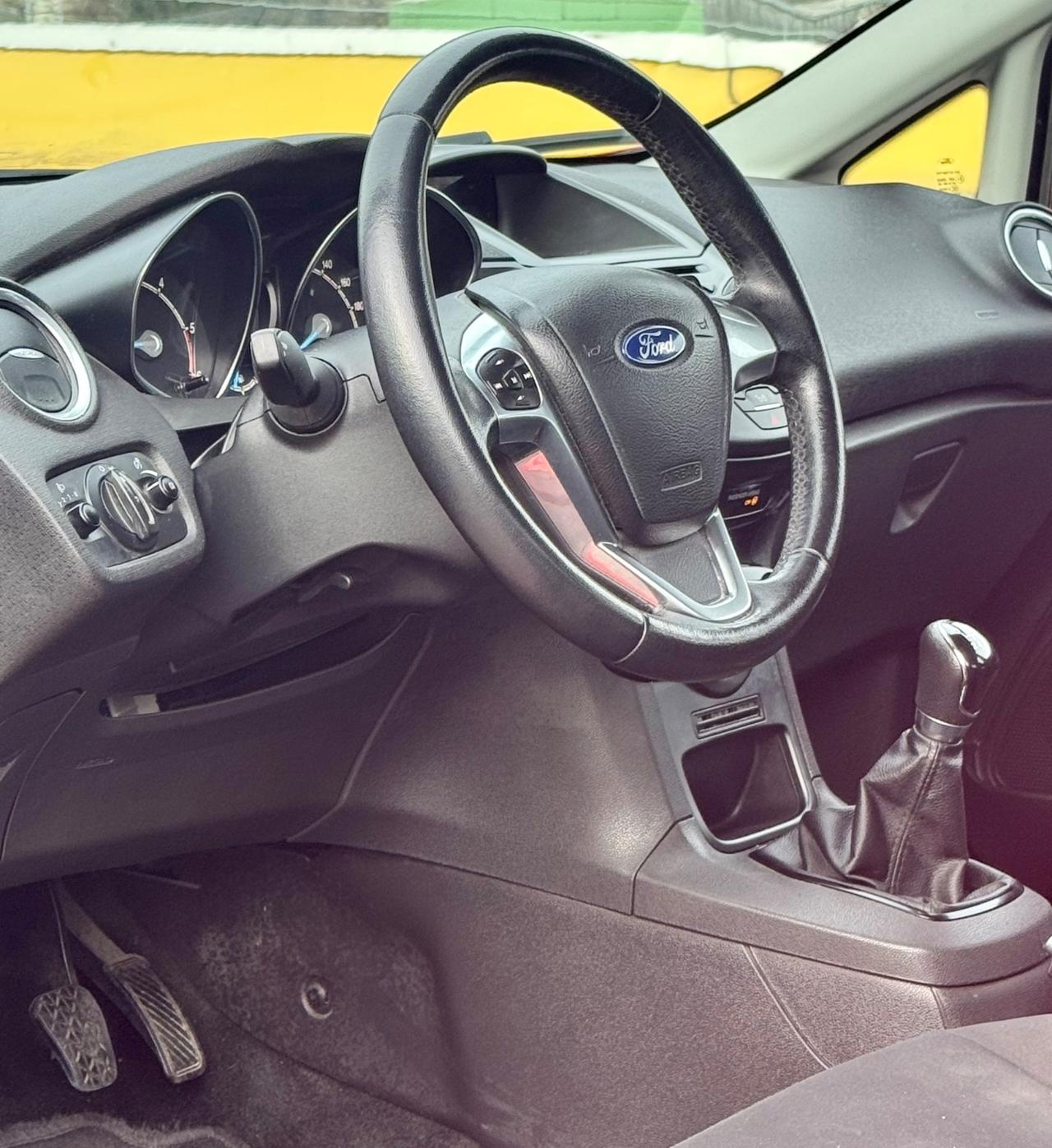 Ford Fiesta TDCi 75CV 5p Red Edition Neopatentati