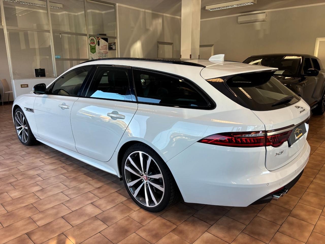 Jaguar XF 2.0d i4 R-Sport awd *TALGIANDI CERTIFICATI*
