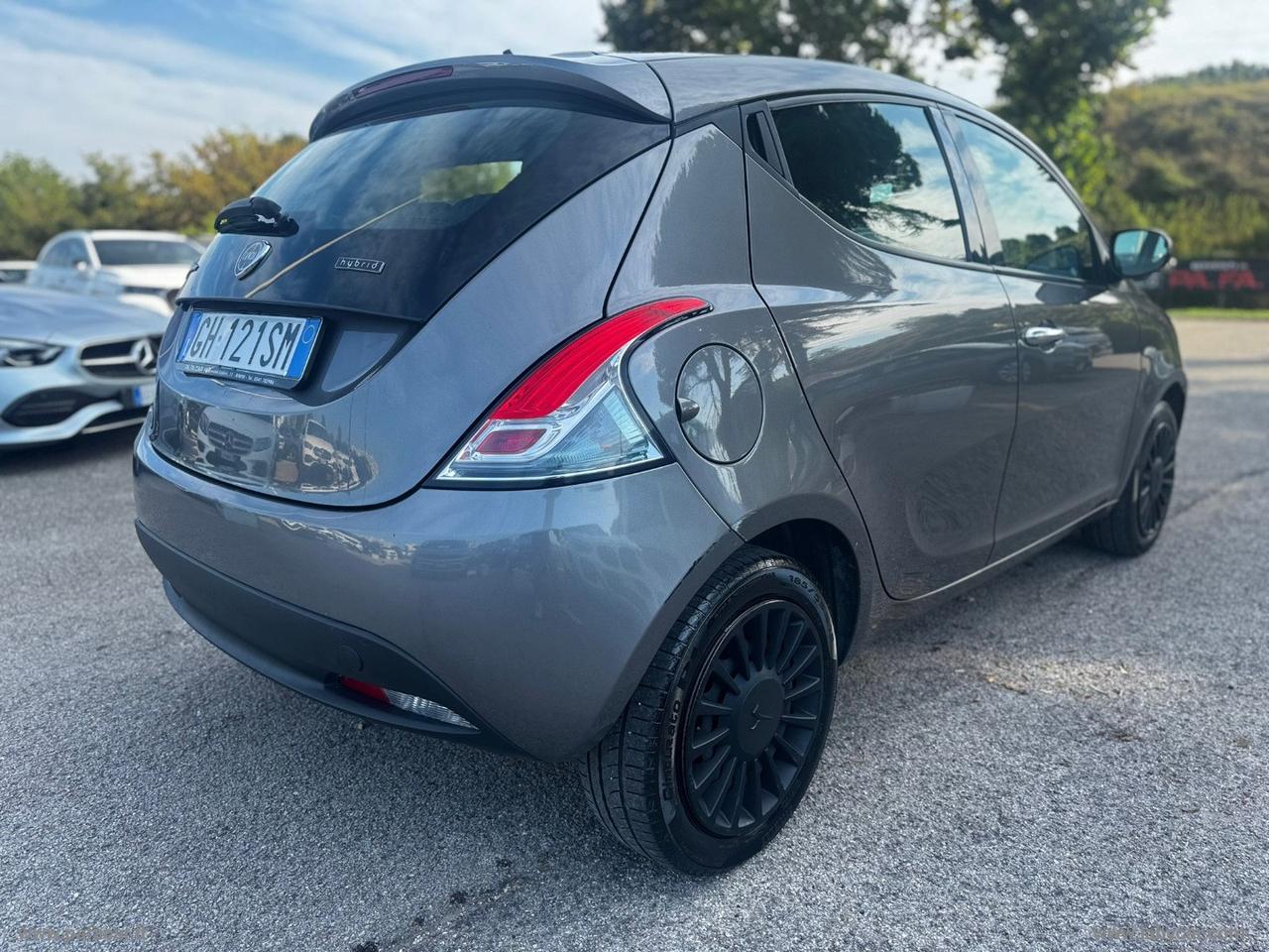 LANCIA Ypsilon 1.0 FireFly 5pS&S Hyb. Eco Silv.