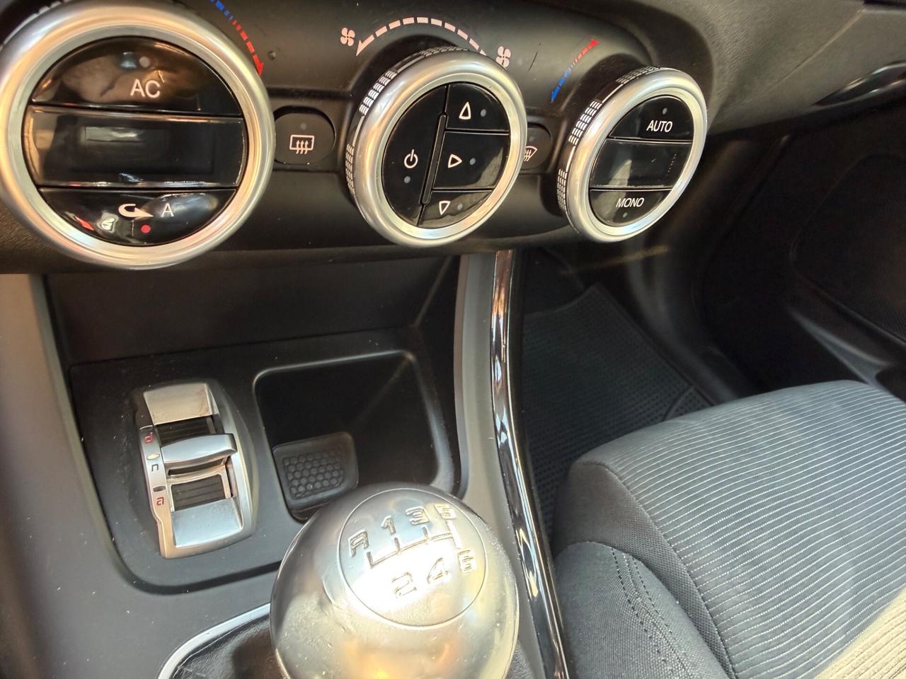 Alfa Romeo Giulietta 1.6 JTDm-2 105 CV Exclusive