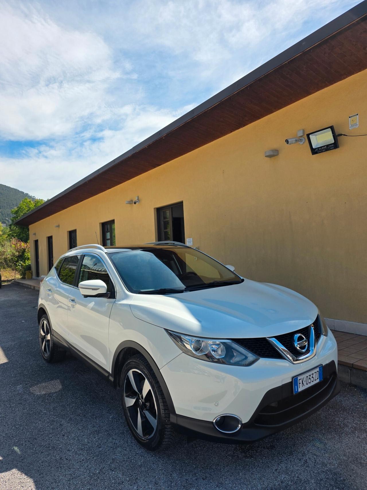 Nissan Qashqai 1.5 dCi N-Vision